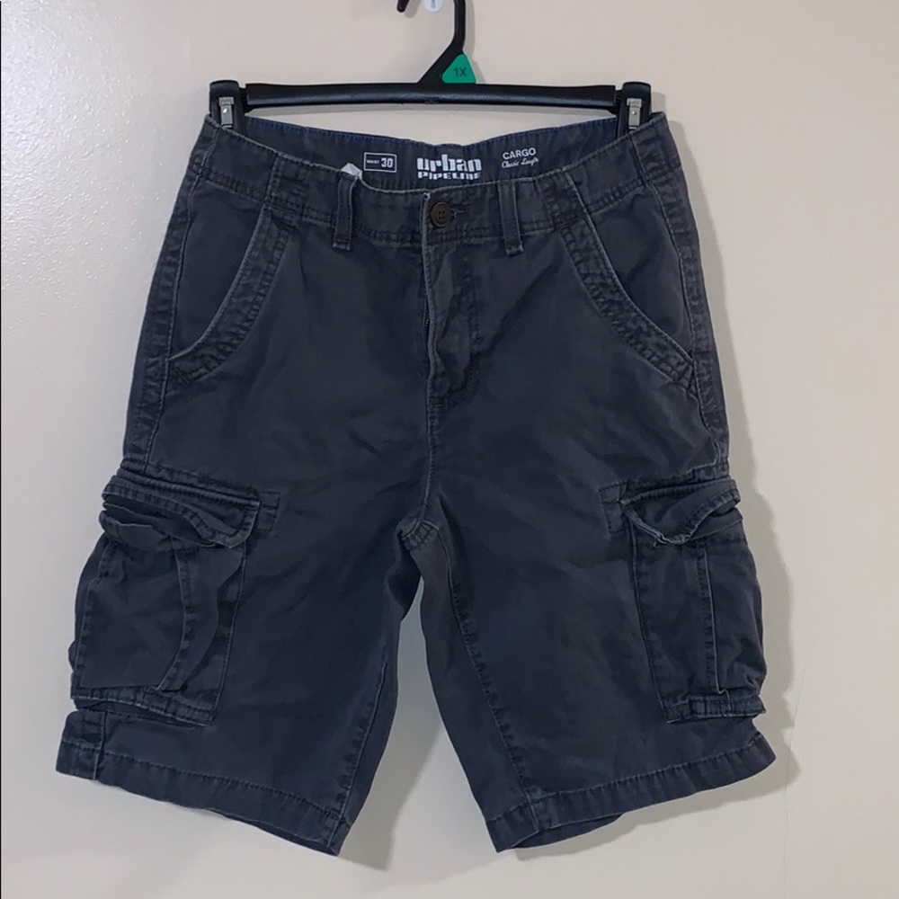 Black cargo shorts, waist 30 in